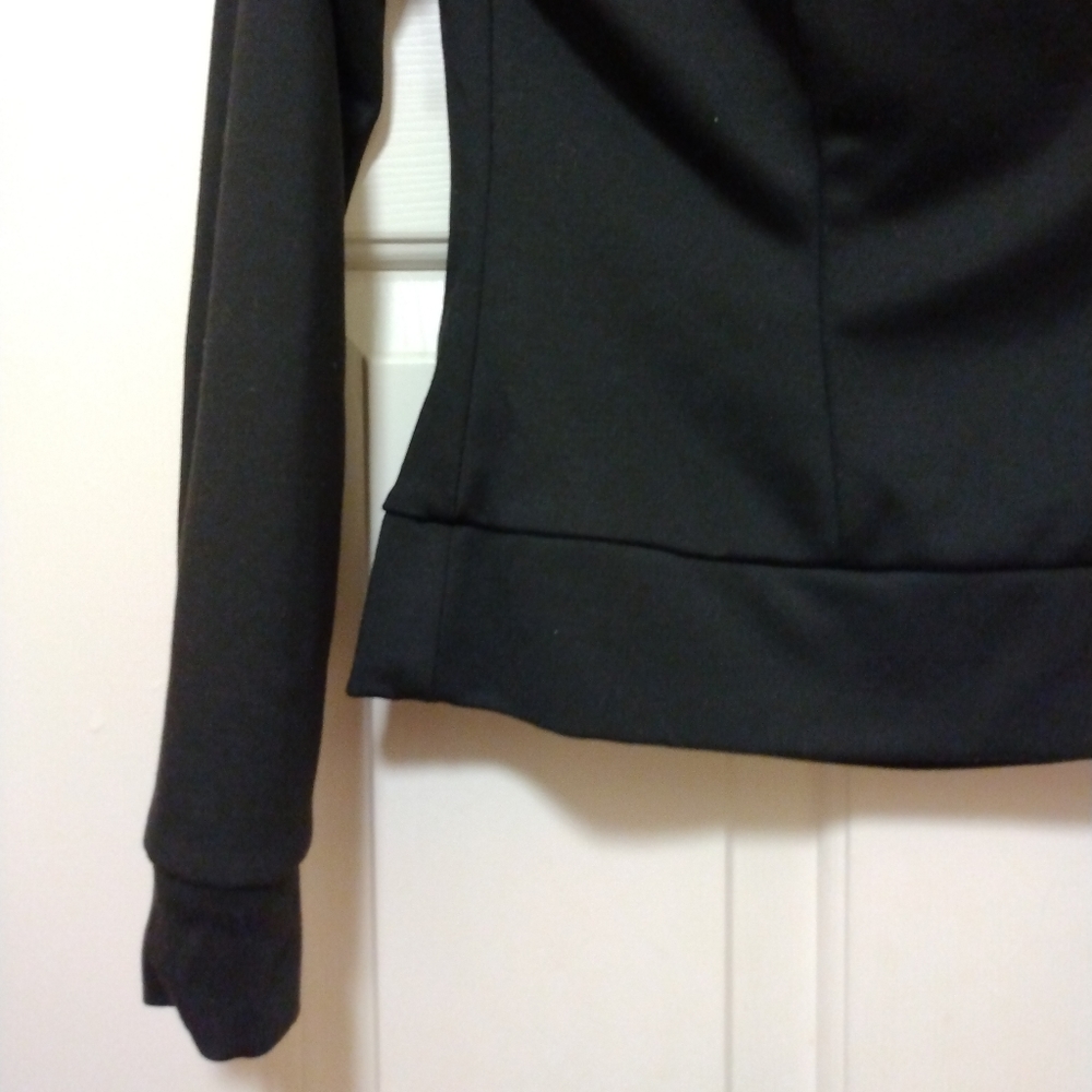 NWOT Juicy Couture Lounge Wear Long Sleeve, Off-the-Shoulder Top - Picture 13 of 16
